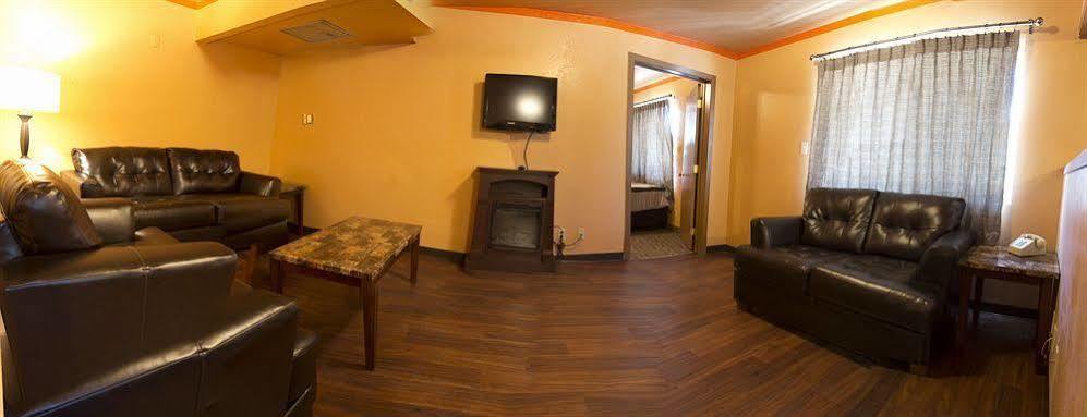 Capitol Inn & Suites Пирр Экстерьер фото