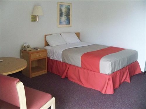 Capitol Inn & Suites Пирр Экстерьер фото