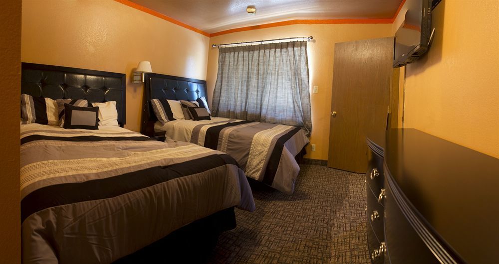 Capitol Inn & Suites Пирр Экстерьер фото