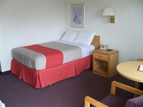 Capitol Inn & Suites Пирр Экстерьер фото