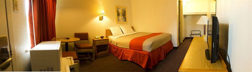Capitol Inn & Suites Пирр Экстерьер фото